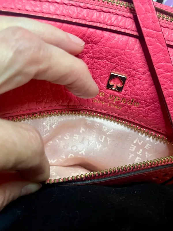 Kate Spade New York Perri Lane Looloo Pink Leather Laser Cut Crossbody Bag EUC - Image 6