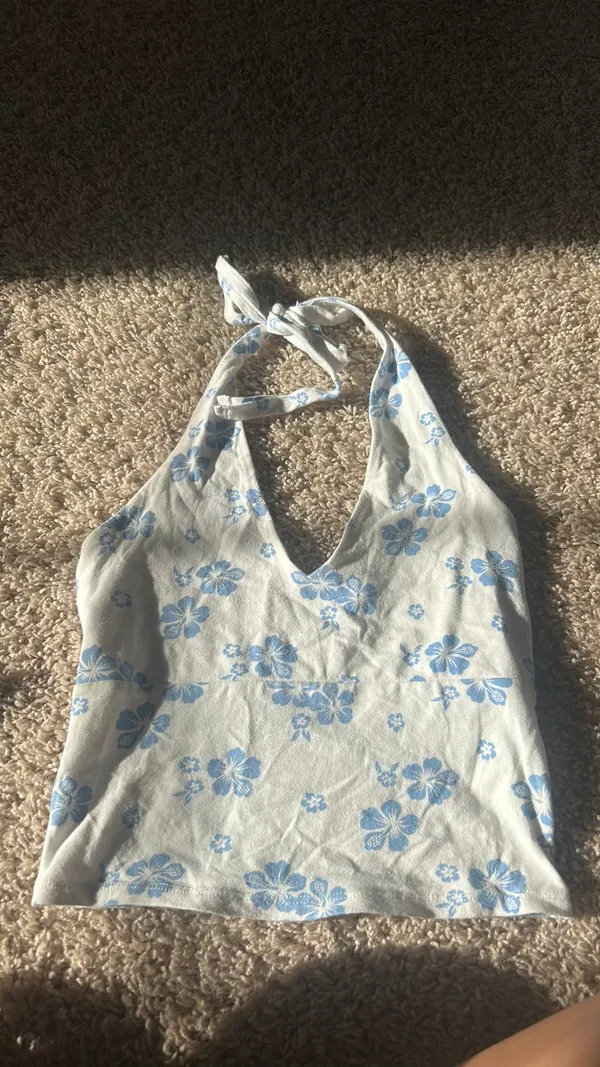 Halter Hollister Top - Image 2