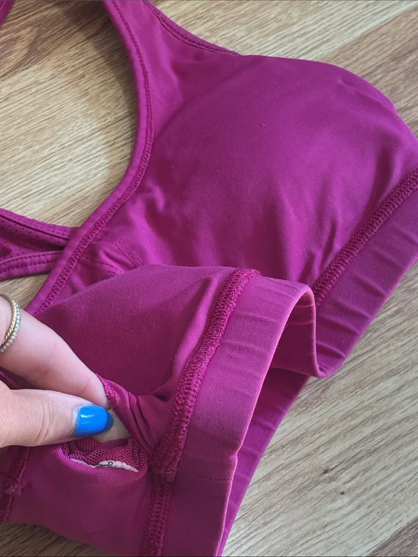 Women's Magenta Sports Bra - Comfortable Racerback Support - Image 5