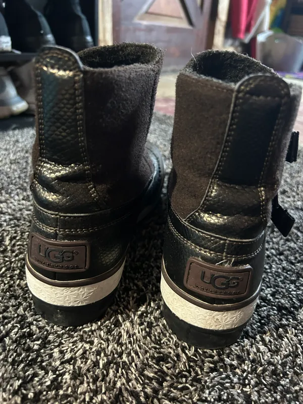 UGG boot - Image 3