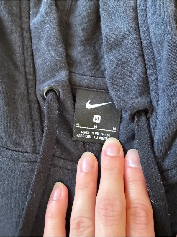 Women's Nike Black Hooded Sweatshirt Black Size Medium Flaw - Image 6