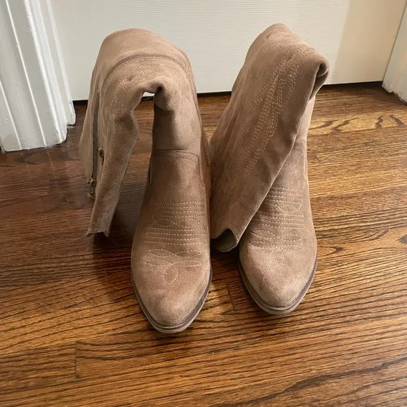 Women's Brown Knee High Suede Boots Size 7 - Image 2