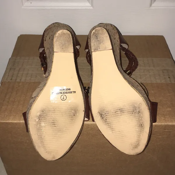 Venus Brwn Cork Platform 5 1/4” Wedge Sandals Sz 7 - Image 7