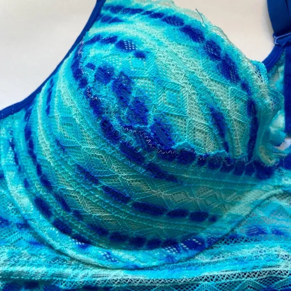 PINK Victoria's Secret Blue Lace Racerback Bra SZ L - Image 3