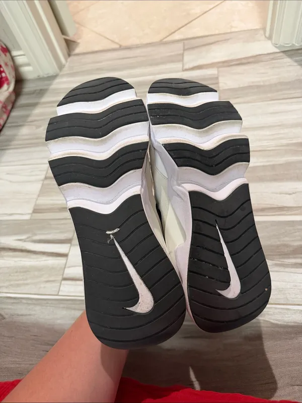Nike White and Cream Chunky Sneakers RYZ Size 11.5 - Image 3