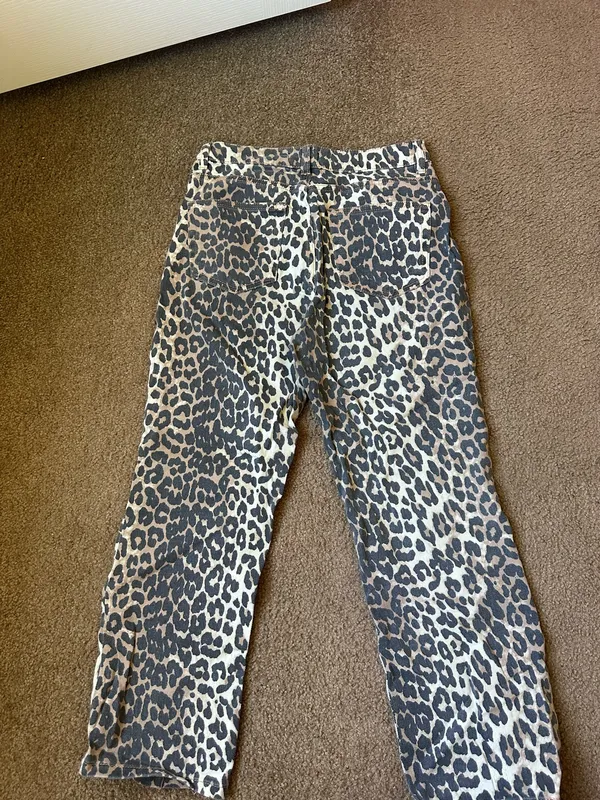 Cheetah pants Gray - Image 3