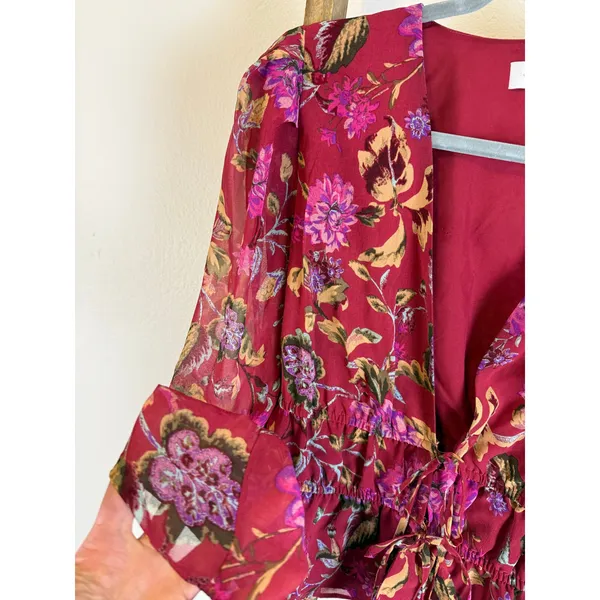 WAYF Cropped Long Sleeve Red Floral Tie Front Open Elastic Waist Blouse Size L - Image 5