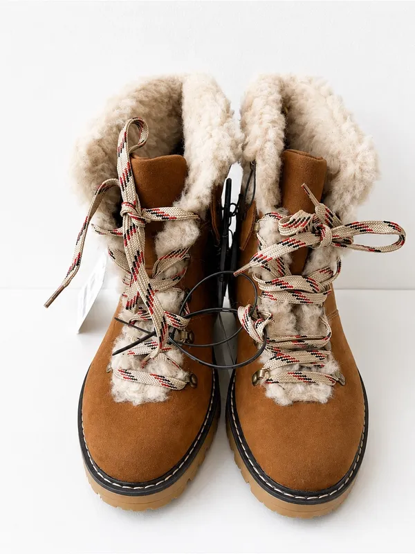 NWT Time and Tru Tan Sherpa Lined Hiking Boots Size 7 Cozy Winter Boots Gorpcore - Image 2