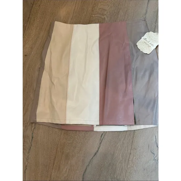 Altar'd State Pink Beige Color block Stripe Vegan Leather Mini Skirt Sz LARGE - Image 3