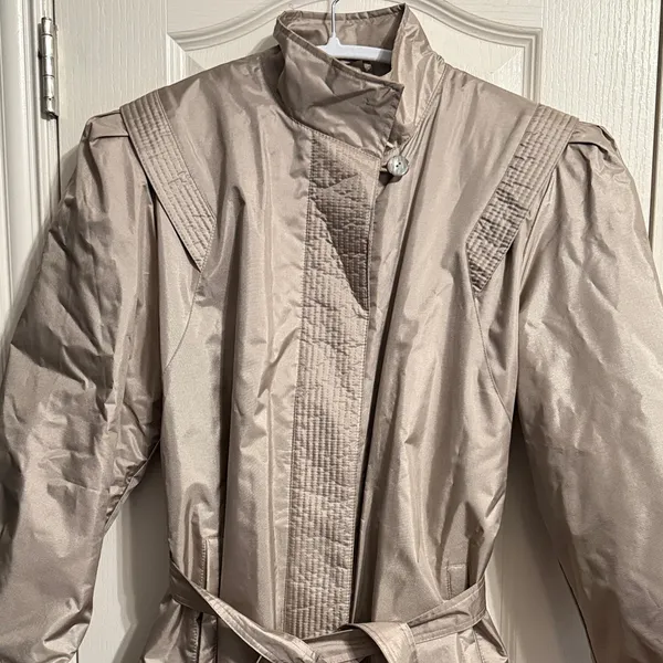 Vintage The Legend Tan Belted Trench Coat Jacket‎ Removable Liner Utility Spy - Image 3