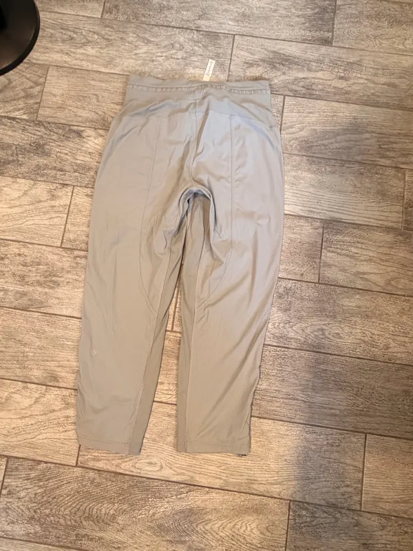 Lululemon dance studio cropped silver drop  - Image 2