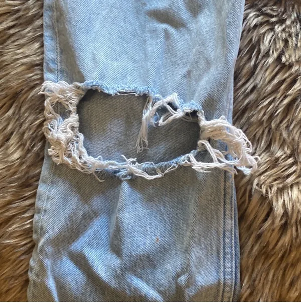 Abercrombie Ripped Jeans - Image 4