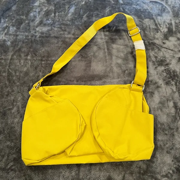 Soft Yellow Blanket - Image 4