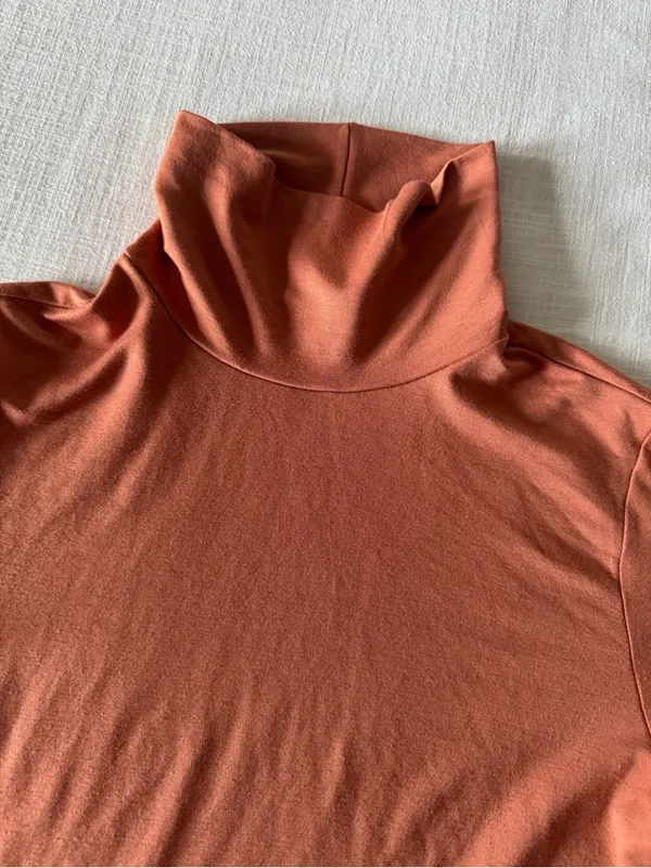 Uniqlo HEATTECH Fleece Turtle Neck Long Sleeve Extra Warm - Small - Image 7