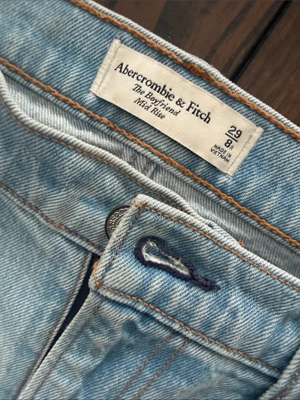 Abercrombie & Fitch The Boyfriend Mid Rise Jeans Women’s Size 8 Blue Denim - Image 3