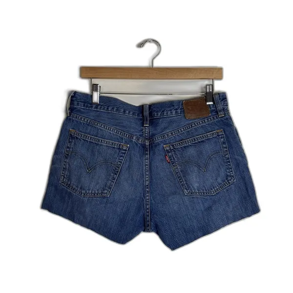 Levis 501 Shorts Womens 29 Blue Denim High Rise Button Fly Distressed Raw‎ Hem - Image 7