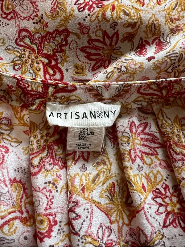 Artisan Ny Floral Sleeveless V-Neck Sleeveless Blouse in White, Red, and Mustard - Image 3