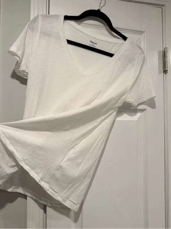 NWOT Madewell Size S White V Neck Short Sleeve Lightweight Slub Cotton Top - Image 3