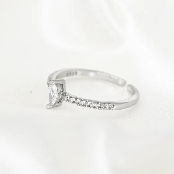 Sterling Silver Marquise Cut CZ Ring Size 6 - Image 4
