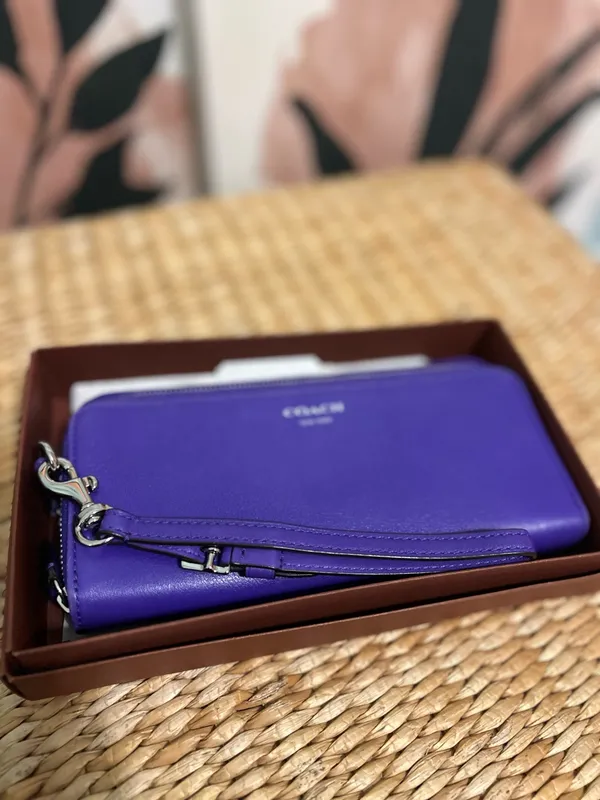 Coach Leather Wallet.  - Image 4