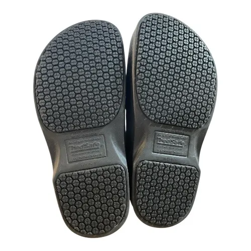 •Adult Unisex Caspian Slip Resistant Clogs - Image 4