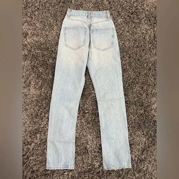 ASOS Deisgn 90s Straight Leg Jeans in Light Blue, Size 24X34​​​​​​ - Image 4