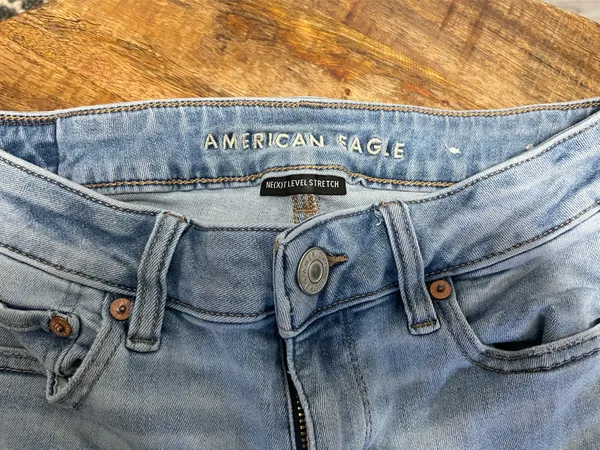 American Eagle Jeans - Image 5