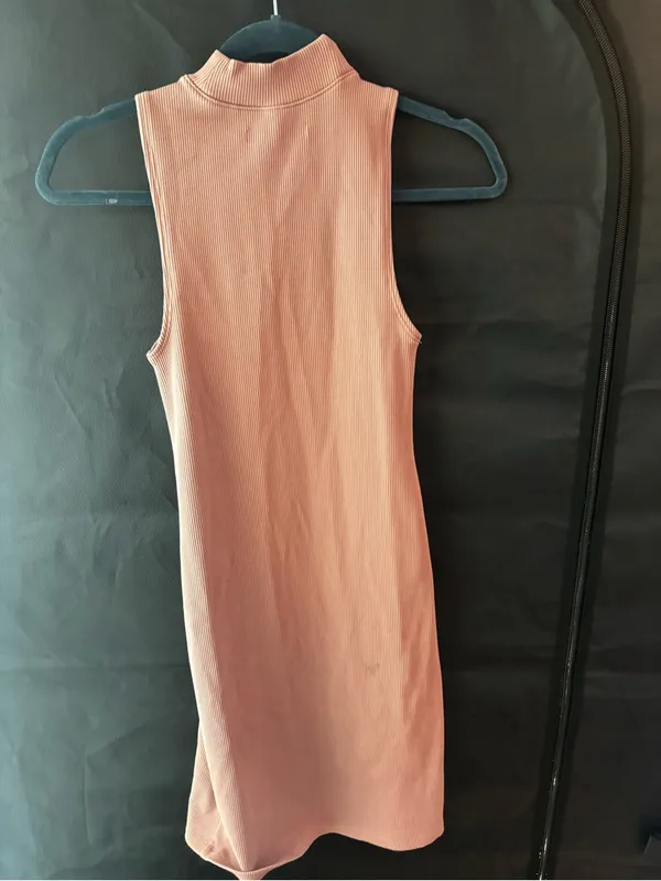 Abercrombie & Fitch Stretchy Dusty Pink Sleeveless Dress - Image 3