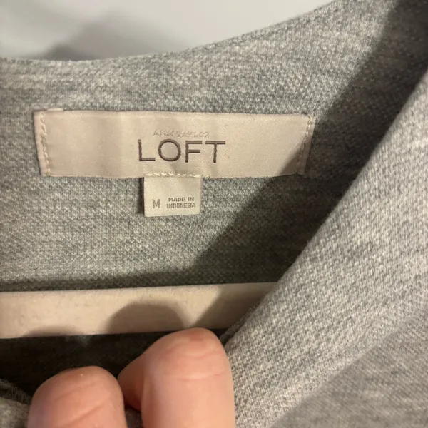 LOFT Gray Lace Short Sleeve Tee - Image 3