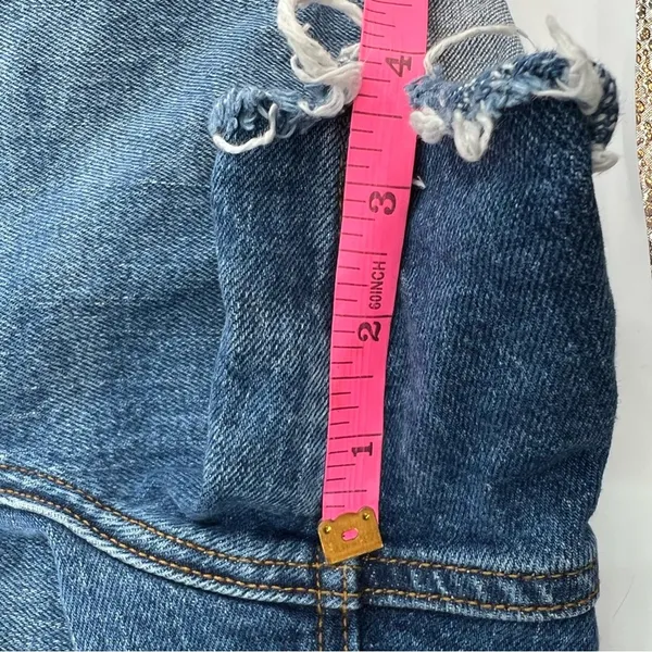 Abercrombie &e Fitch‎ The 4" Mom Short High Rise Jean shorts sz 20 - Image 5