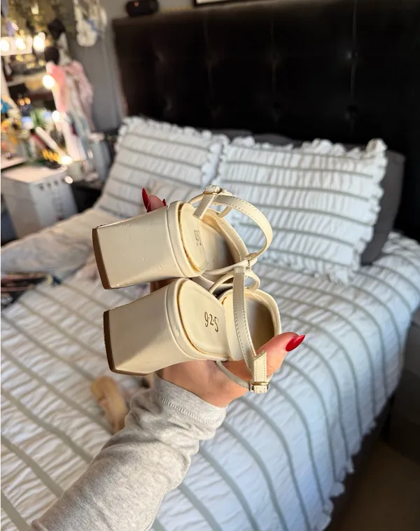 Sling Back Kitten Heels White Size 6 - Image 3