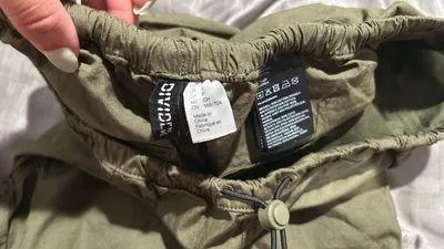 H&M Green Pants - Image 2