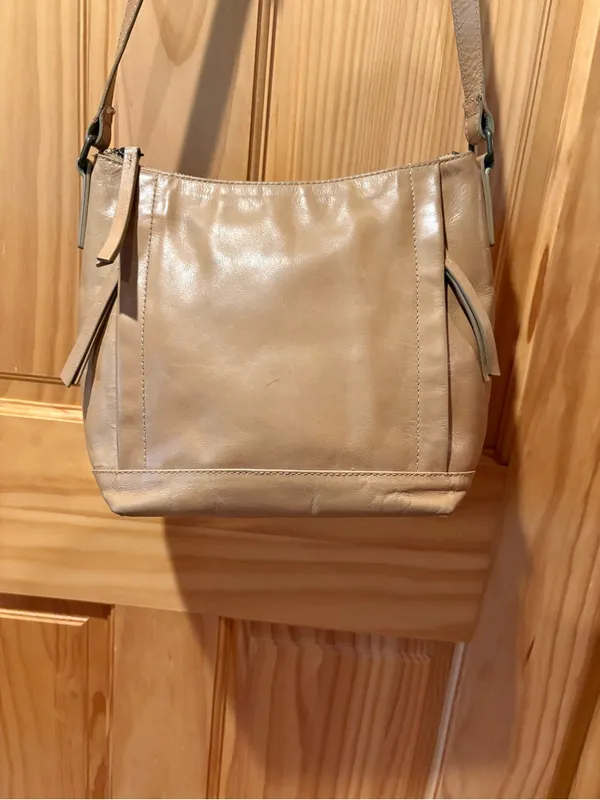 Lucky Brand leather crossbody bag soft tan/beige leather - Image 3