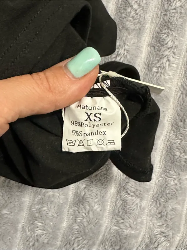 Matunana Black Ruched Halter Top — Size XS - Image 6