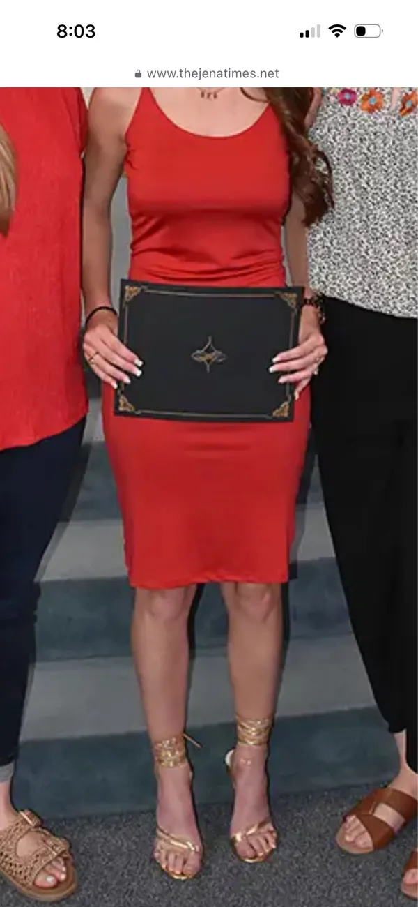 Small fitted red dress - Image 5