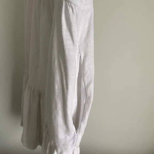 Old Navy Classic White T-Shirt Dress - Image 6
