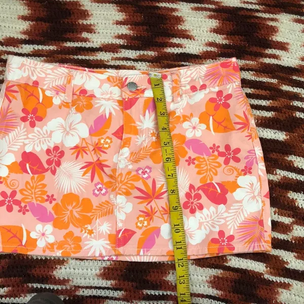 Fairycore Boho Micro Mini Low Rise Pink Orange Floral Hawaiian Style Skirt Measurement in pics - Image 4