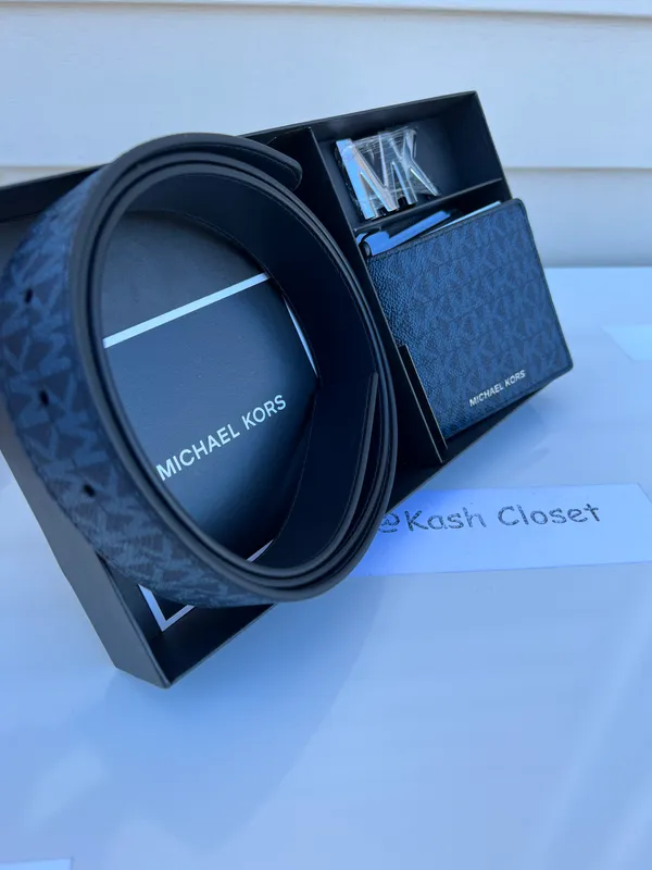 Michael Kors Mens Signature Belt & Billfold Wallet Set - Admiral/ Pale Blue - Image 10
