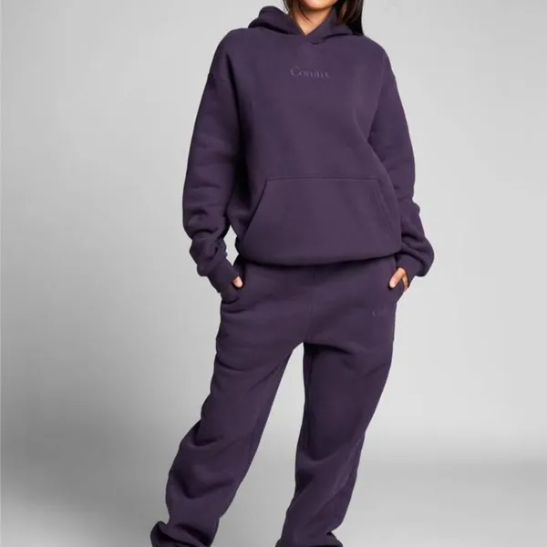 NWT COMFRT SIGNATURE HOODIE BLACKBERRY Med - Image 5
