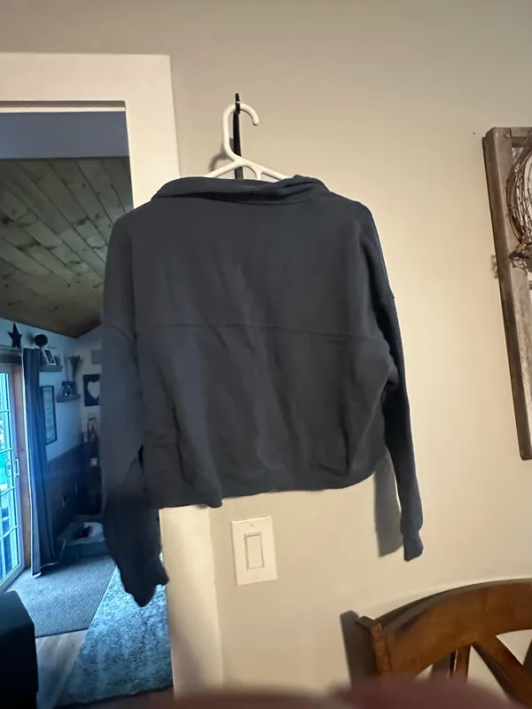 Colsie crop sweatshirt sz L Gray Size L - Image 5
