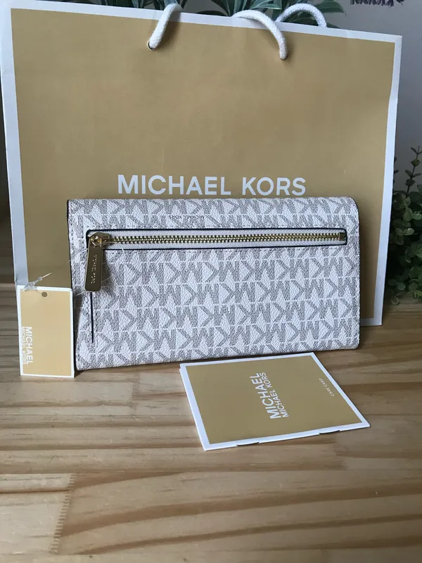 Michael Kors Wallet - Image 2