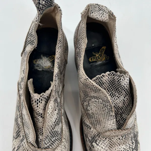 FREEBIRD by Steven Women’s Sadie neutral Python Embossed Bootie western size 7 - Image 4
