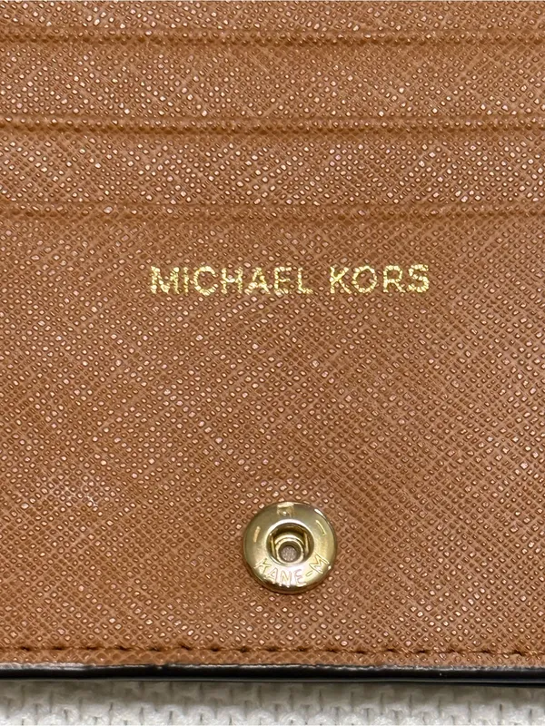 Michael Kors Brown Pebbled Leather Card Holder with Gold Logo - Image 7