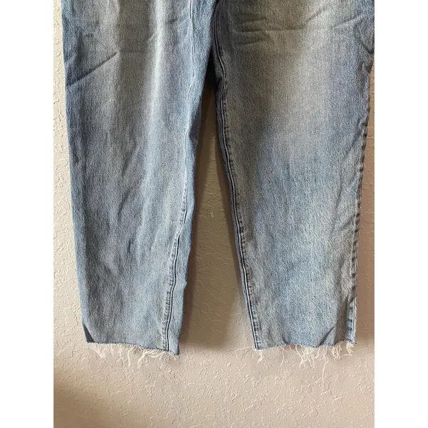 Abercrombie & Fitch Blue Denim Mom Belted Waist Cotton Jeans Womens Size 27/4R - Image 7