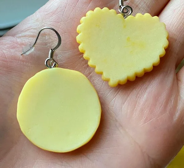 Handmade Kawaii harajuku y2k style biscuit earrings🩷 - Image 5