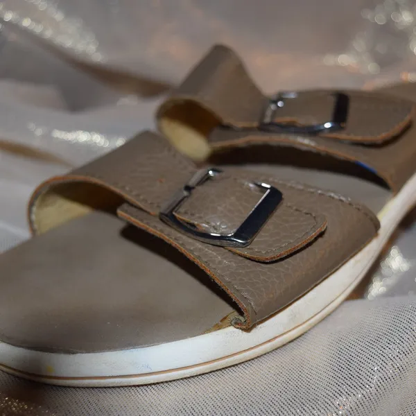 Ingaro Sport Cushioned Two Buckle Strap Sandals Size 8.5 - Image 2