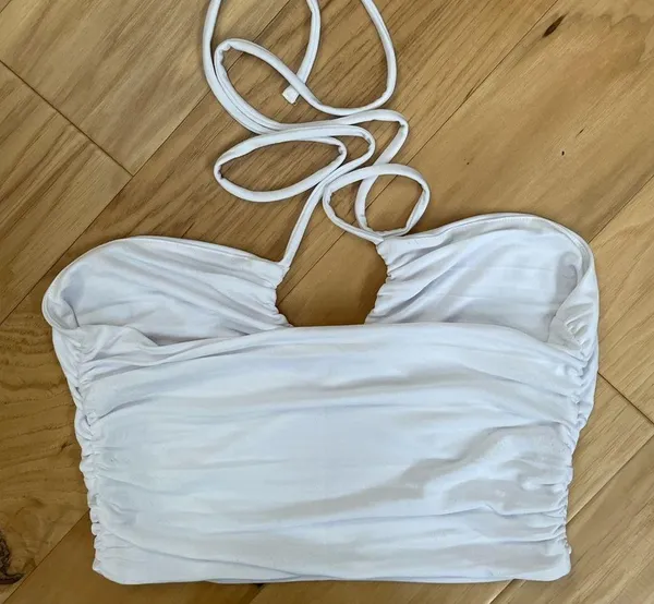 Abercrombie Women’s Sz Medium Bare U Shaped Halter Top In White - Image 7