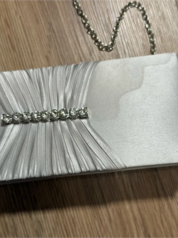 Gunne Sax Silver Satin Evening Clutch‎ with Rhinestone Chain - Image 4