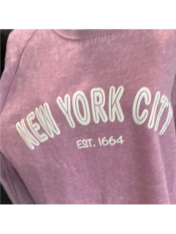 New York City Pink Crewneck Sweatshirt - Image 4