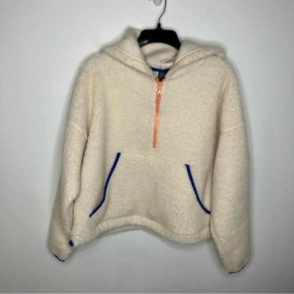 Wild Fable‎ off white Sherpa hooded pullover quarter zip size large - Image 2